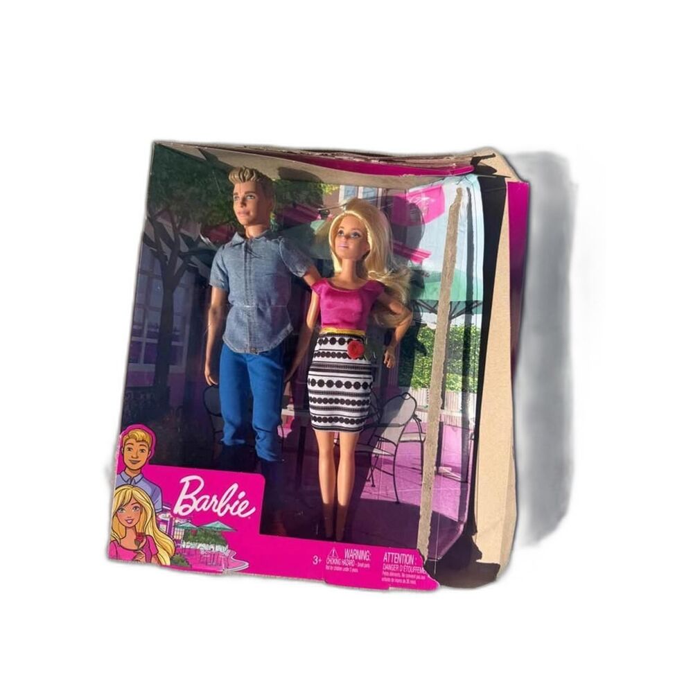 Barbie & Ken Fashionistas Gift Set‎